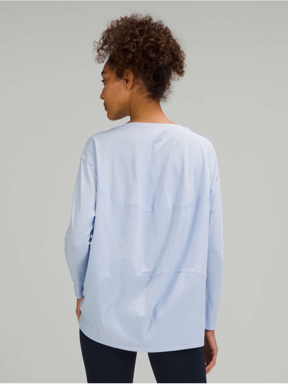 Lululemon Back In Action Long Sleeve Size 4 Light Blue - Picture 2 of 10